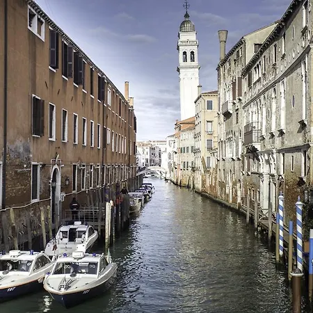 Apartment Arsenal House Venice